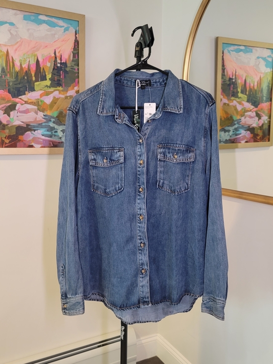 Velvet Heart Tops - NWT VELVET HEART Medium Wash Button Up Shirt Women's Size L